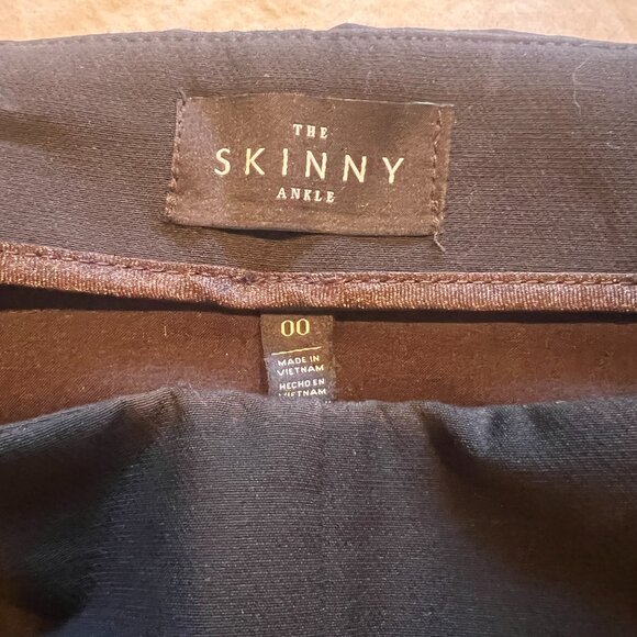 Black dress pants from White House Black Market, Size 00, Skinny fit. - Picture 9 of 10